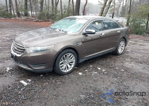 2015 Ford Taurus Limited z USA, uszkodzony, nr VIN 1FAHP2F89FG165526